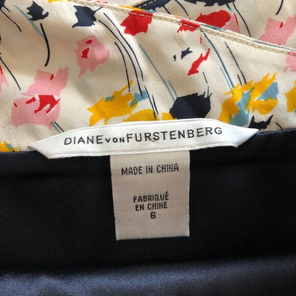 Diane Von Furstenberg Sophia Loren Women’s Navy Blue Dress Size 6 Silk Blend - Picture 9 of 15